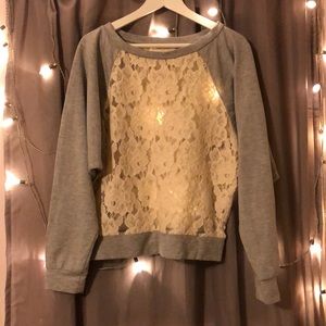 URBAN OUTFITTERS sweater
